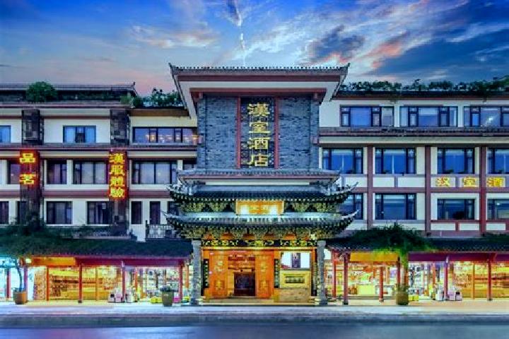 Lily, 31 — Escort in Wuhou, China