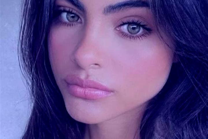 Lily, 32, a black hazel-eyed middle eastern companion based in Manesseno. Offering CIM, Tantra, OWO. Available for incall and outcall, day and evening dates.
