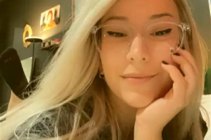 Lily, 32, a blonde grey-eyed ebony companion based in Padapada. Offering CIM, Girlfriend Experience, Dinner Date, BDSM, Erotic Massage. Available for incall ...