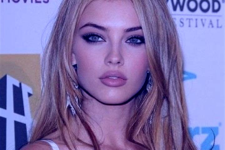 Lily, 32, a blonde hazel-eyed caucasian companion based in Cuarte de Huerva. Offering Tantra, BDSM, Striptease. Available for incall and outcall, overnight b...