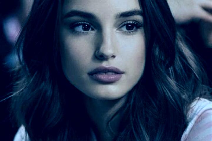 Lily, 32, a brunette brown-eyed middle eastern companion based in Gajanejos. Offering Massage, Dinner Date, Overnight, CIM, Deep French Kissing. Available fo...