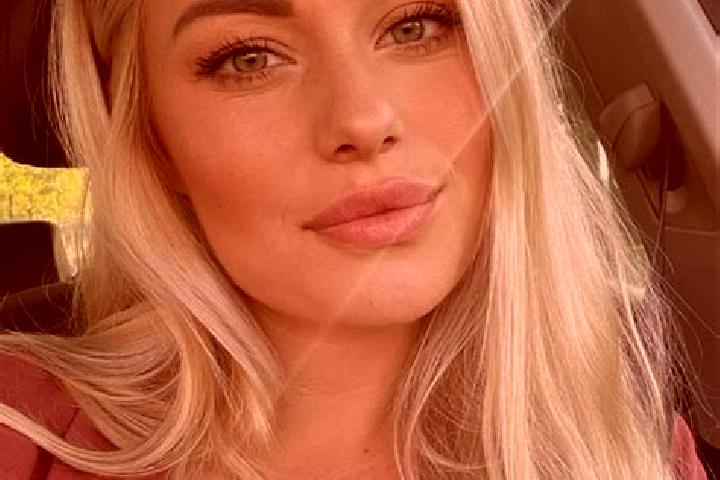 Lily, 33, a blonde hazel-eyed middle eastern companion based in Angora. Offering Duos, OWO, Couples, Massage. Available for incall and outcall, overnight boo...