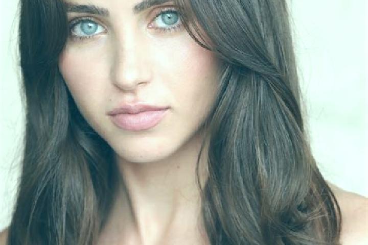 Lily, 33, a brunette hazel-eyed latina companion based in Saruhanli. Offering Erotic Massage, BDSM, Overnight. Available for incall and outcall, overnight bo...