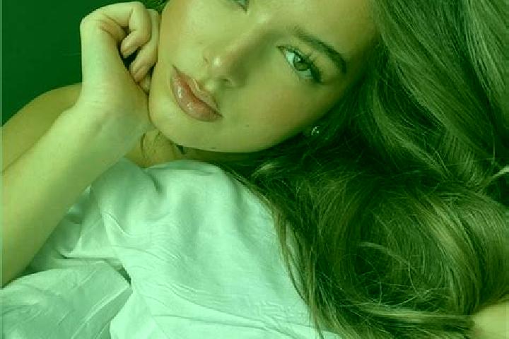 Lily, 33, a chestnut grey-eyed latina companion based in Silves. Offering OWO, 69, Couples, Erotic Massage. Available for incall and outcall, day and evening...