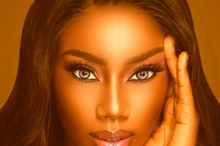 Lily, 33, a red blue-eyed ebony companion based in Dealesville. Offering Striptease, Girlfriend Experience, 69. Available for incall and outcall, overnight b...