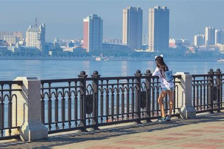 Lily, 33 — Escort in Blagoveshchensk, Russia