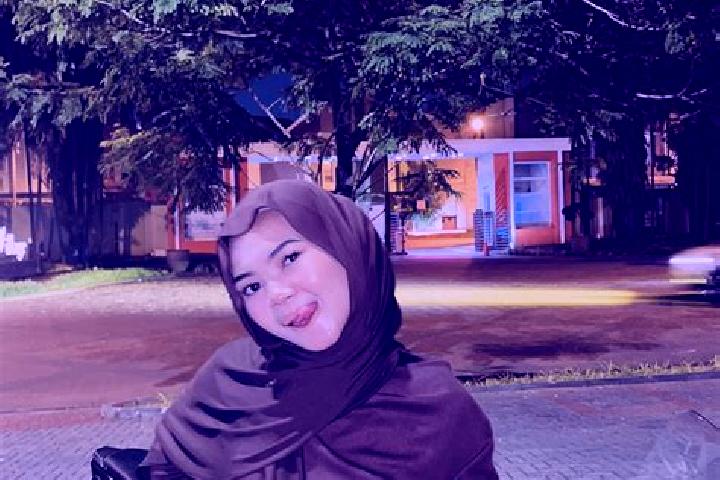 Lily, 33 — Escort in Cingambul, Indonesia