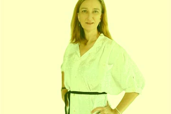 Lily, 33 — Escort in Dourdain, France