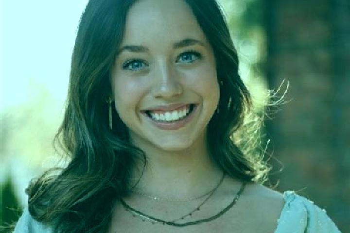 Lily, 33 — Escort in Otterbein, United States