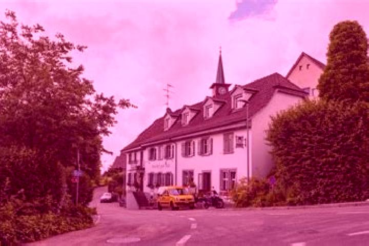 Lily, 33 — Escort in Schonenbuch, Switzerland