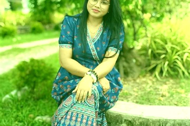 Lily, 33 — Escort in Udalguri, India