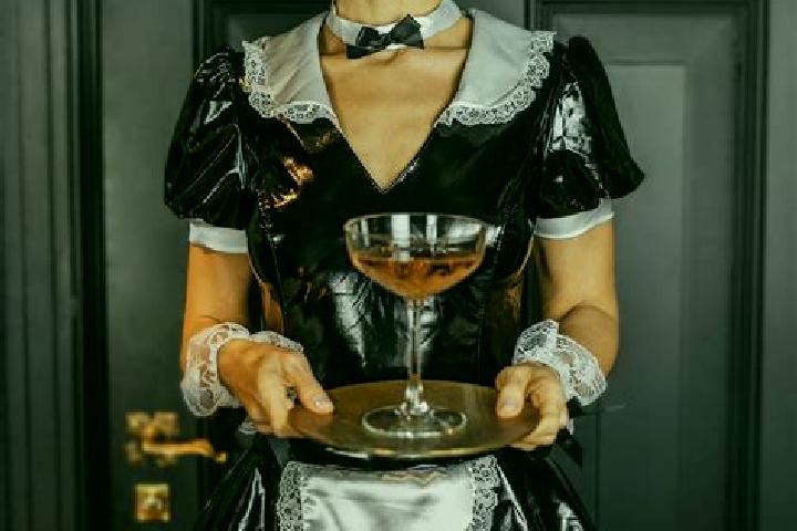 Lily, 34, a black amber-eyed caucasian companion based in La Susaya. Offering Roleplay, Couples, Fetish. Available for incall and outcall, day and evening da...