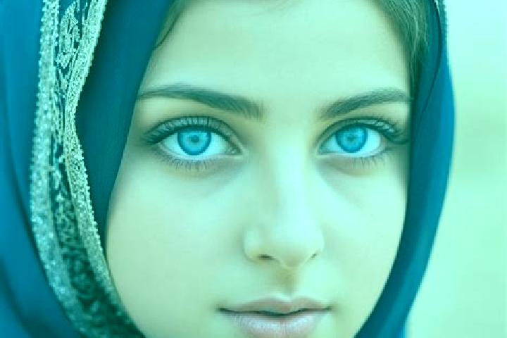 Lily, 34, a dark blonde grey-eyed middle eastern companion based in Gayam. Offering Travel Companion, A-Level, GFE, Fetish, Dinner Date. Available for incall...