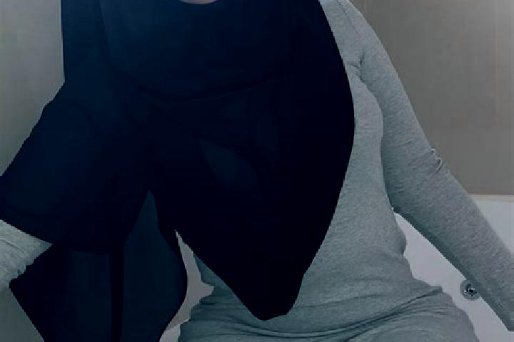 Lily, 34 — Escort in Hays, Yemen