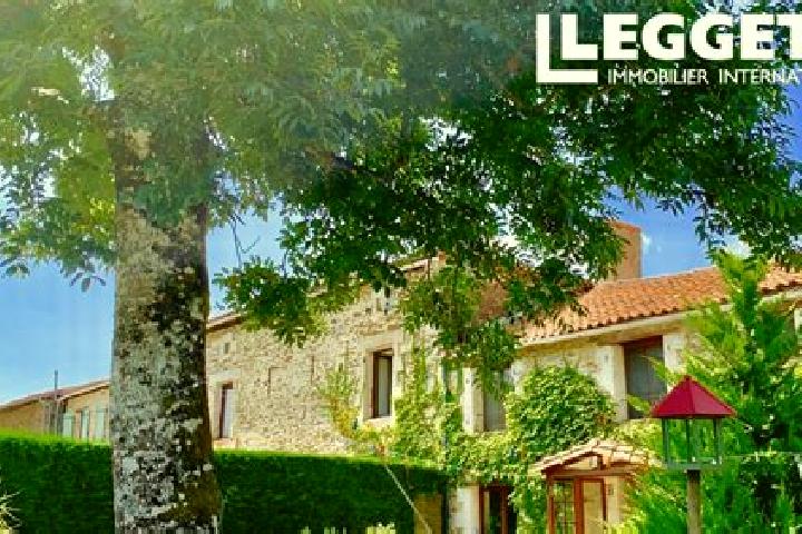 Lily, 34 — Escort in Montemboeuf, France