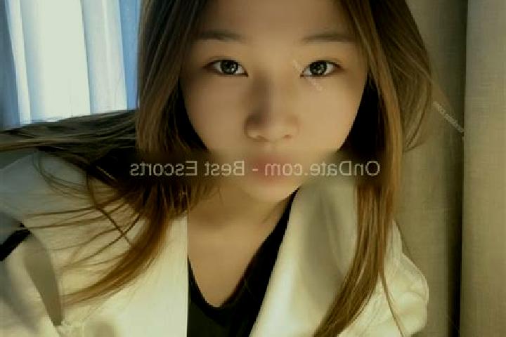 Lily, 34 — Escort in St. Day, United Kingdom