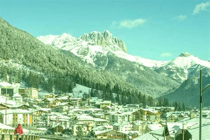 Lily, 34 — Escort in Vigo di Fassa, Italy