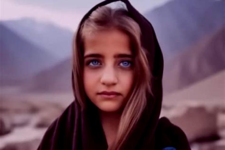 Lily, 35, a blonde dark-eyed middle eastern companion based in Ruehme - Lincolnsdlg.. Offering OWO, Domination, Tantra, Dinner Date. Available for incall and...