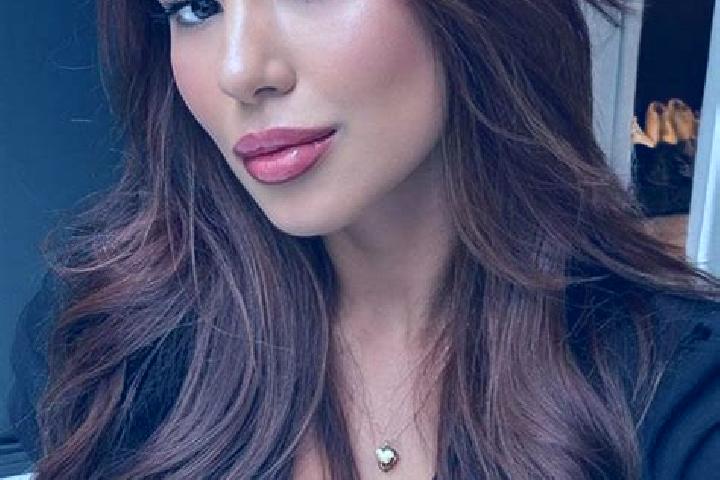 Lily, 35, a chestnut brown-eyed latina companion based in Rance. Offering A-Level, OWO, Girlfriend Experience, Erotic Massage. Available for incall and outca...