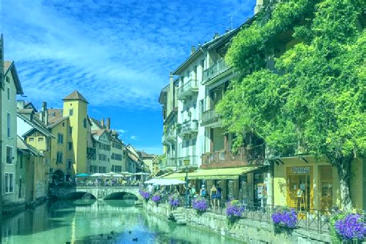 Lily, 35 — Escort in Marseille 09, France