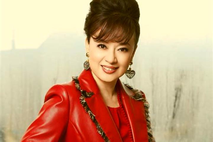 Lily, 35 — Escort in Meihua, China