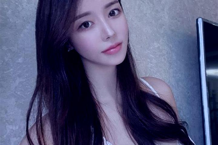 Lily, 35 — Escort in Pailou ao, China