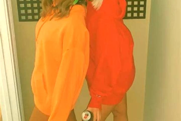Lily, 36, a auburn amber-eyed european companion based in Bellevue. Offering Massage, Erotic Massage, Duos, Party Girl. Available for incall and outcall, ove...