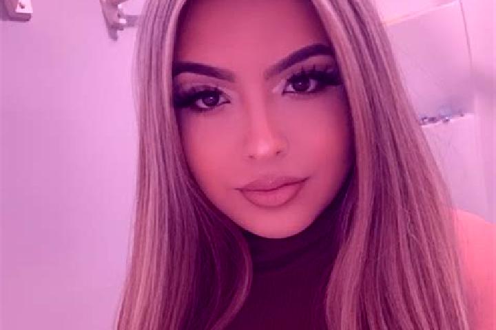 Lily, 36, a blonde brown-eyed latina companion based in Louvroil. Offering Prostate Massage, Duos, Couples. Available for incall and outcall, overnight booki...
