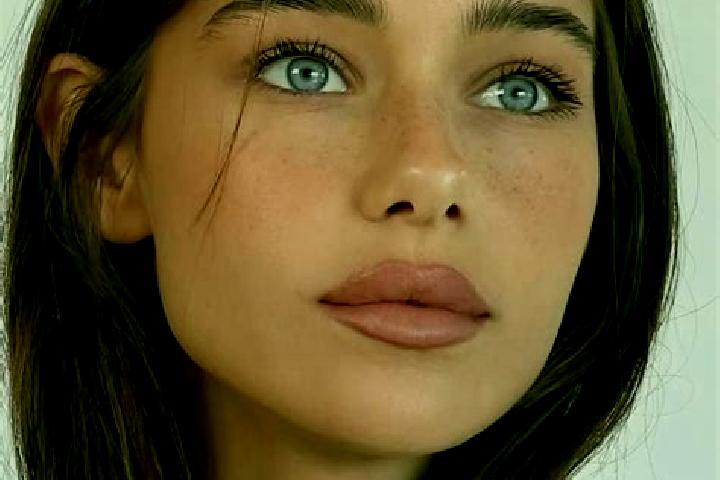 Lily, 36, a brunette blue-eyed slavic companion based in Guarena. Offering Massage, 69. Available for incall and outcall, day and evening dates.