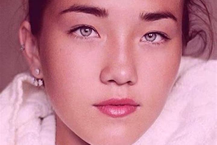 Lily, 36, a brunette grey-eyed caucasian companion based in Lovas. Offering Massage, OWO, Dinner Date. Available for incall and outcall, overnight bookings a...