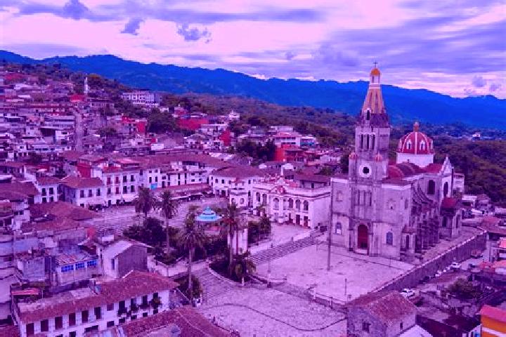 Lily, 36 — Escort in Ciudad de Cuetzalan, Mexico