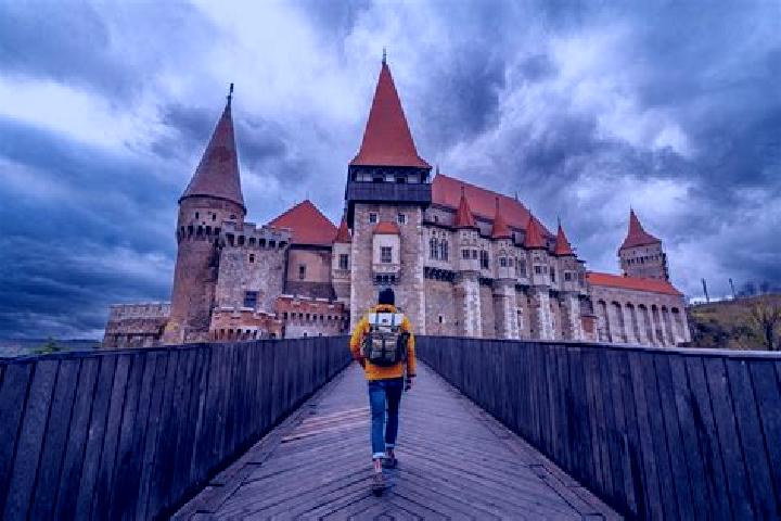 Lily, 36 — Escort in Dragioiu, Romania