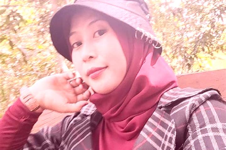 Lily, 36 — Escort in Sumbermanjing Kulon, Indonesia