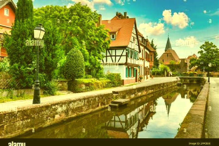 Lily, 36 — Escort in Wissembourg, France