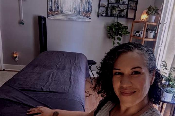 Lily, 37, a black grey-eyed caucasian companion based in Bethel Acres. Offering Fetish, Erotic Massage, OWO. Available for incall and outcall, day and evenin...