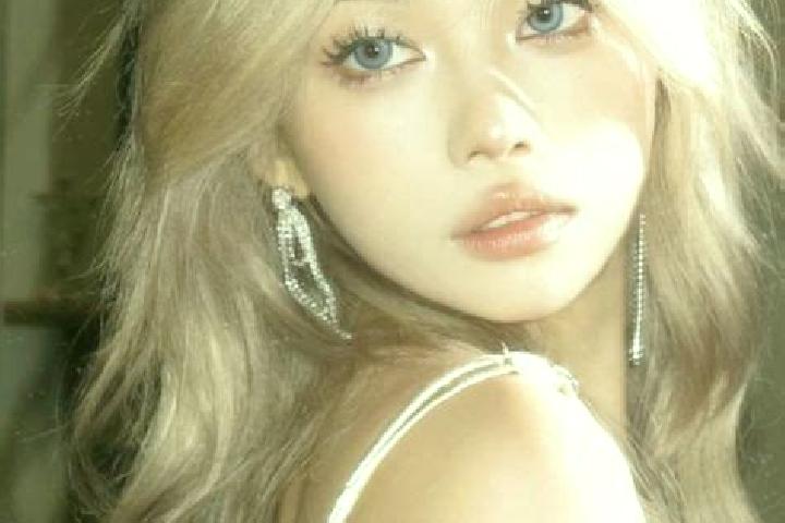 Lily, 37, a blonde blue-eyed asian companion based in Crestview Hills. Offering Roleplay, Striptease, Party Girl. Available for incall and outcall, day and e...