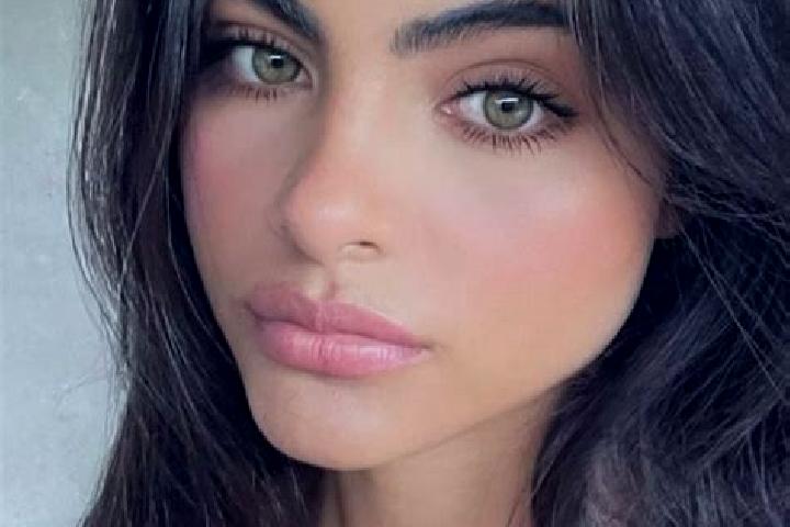 Lily, 37, a red dark-eyed indian companion based in Shelabolikha. Offering Domination, CIM, Couples, Fetish. Available for incall and outcall, day and evenin...