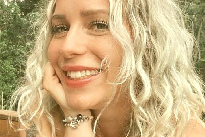 Lily, 37 — Escort in Champier, France