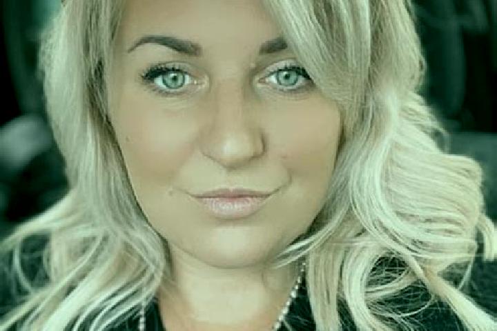 Lily, 37 — Escort in Monchecourt, France