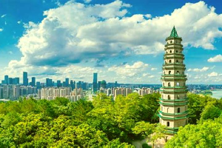 Lily, 37 — Escort in Qingxiu, China