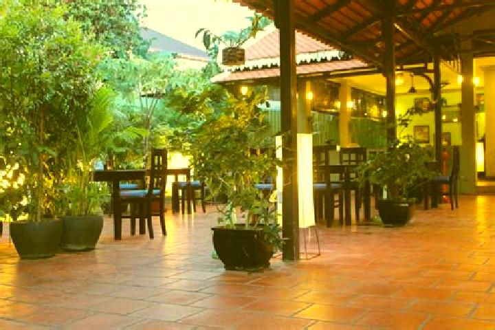 Lily, 37 — Escort in Sandan, Cambodia