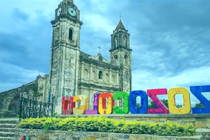 Lily, 37 — Escort in Zozocolco de Guerrero, Mexico