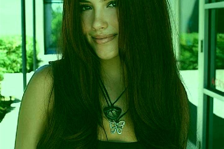 Lily, 38, a auburn dark-eyed european companion based in Cailungo. Offering Dinner Date, Fetish, Roleplay. Available for incall and outcall, overnight bookin...