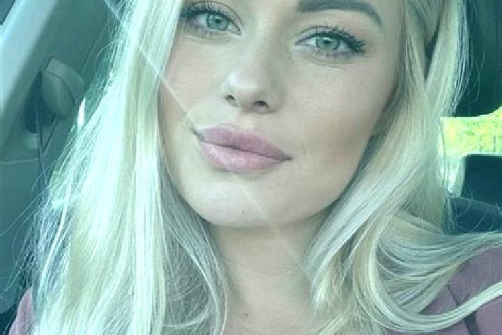 Lily, 38, a blonde hazel-eyed middle eastern companion based in Olstorp. Offering CIM, Duos, Erotic Massage. Available for incall and outcall, day and evenin...