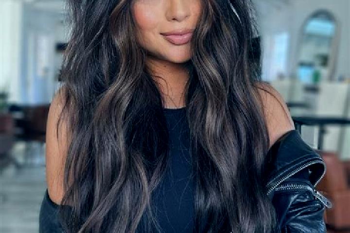 Lily, 38, a brunette dark-eyed caribbean companion based in Hemau. Offering Overnight, Striptease, Dinner Date, Duos. Available for incall and outcall, overn...