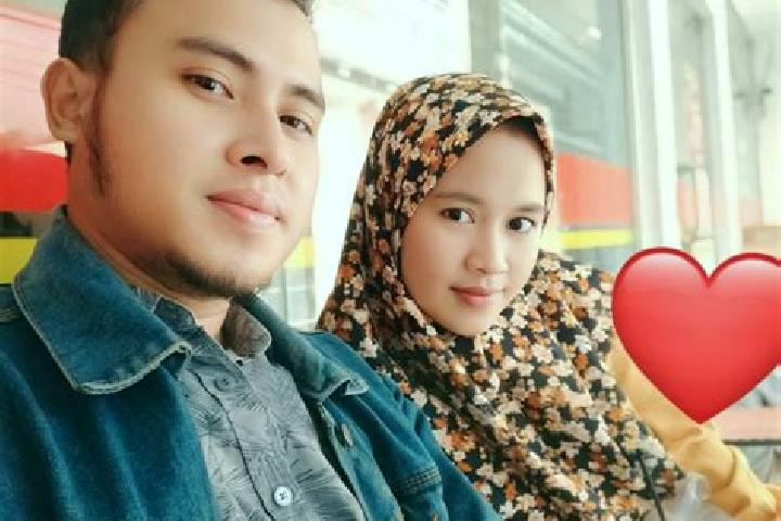 Lily, 38 — Escort in Gambirono, Indonesia