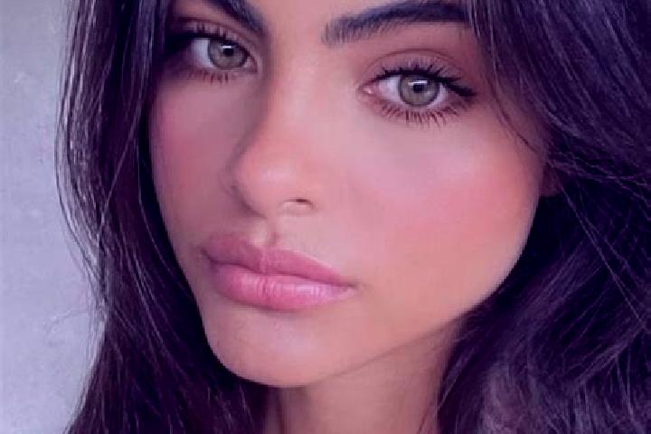 Lily, 39, a black green-eyed indian companion based in Magnassini-Nindri. Offering GFE, Party Girl, BDSM, Domination. Available for incall and outcall, day a...
