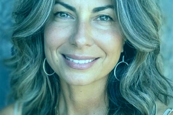 Lily, 39, a brunette grey-eyed middle eastern companion based in Puka. Offering A-Level, Dinner Date, Girlfriend Experience. Available for incall and outcall...