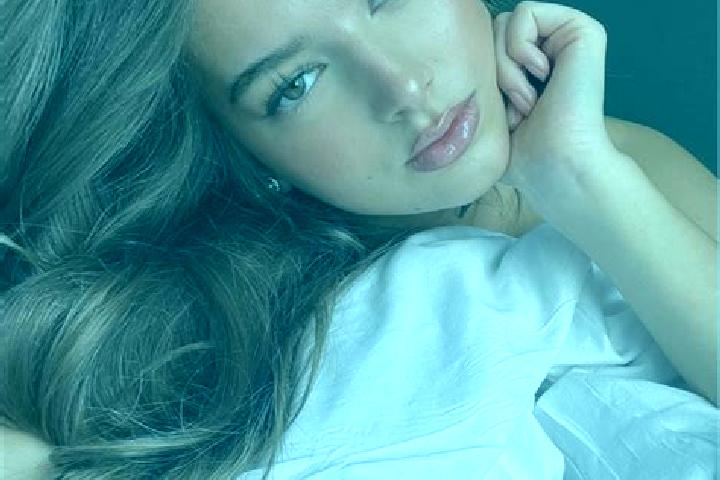 Lily, 39, a brunette hazel-eyed mixed companion based in Meaux. Offering Girlfriend Experience, Deep French Kissing, Massage. Available for incall and outcal...