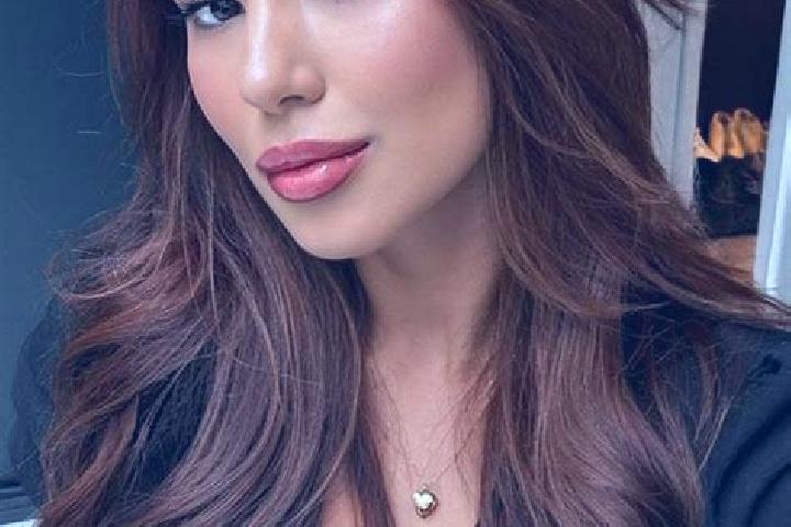 Lily, 39, a chestnut brown-eyed latina companion based in Putte. Offering Massage, Erotic Massage, Domination. Available for incall and outcall, overnight bo...